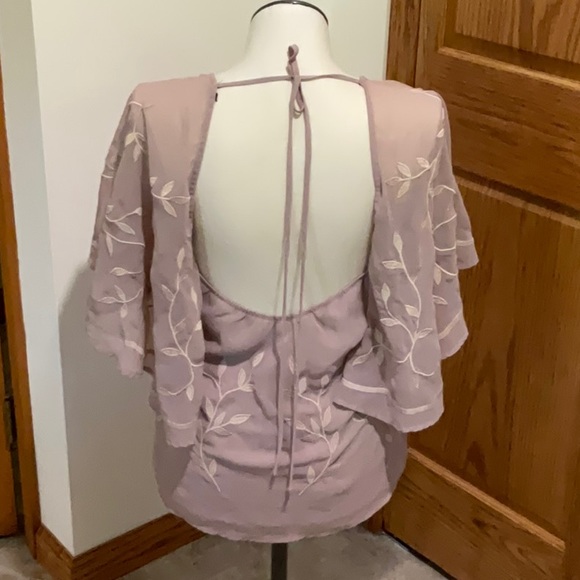 Top - Picture 2 of 5